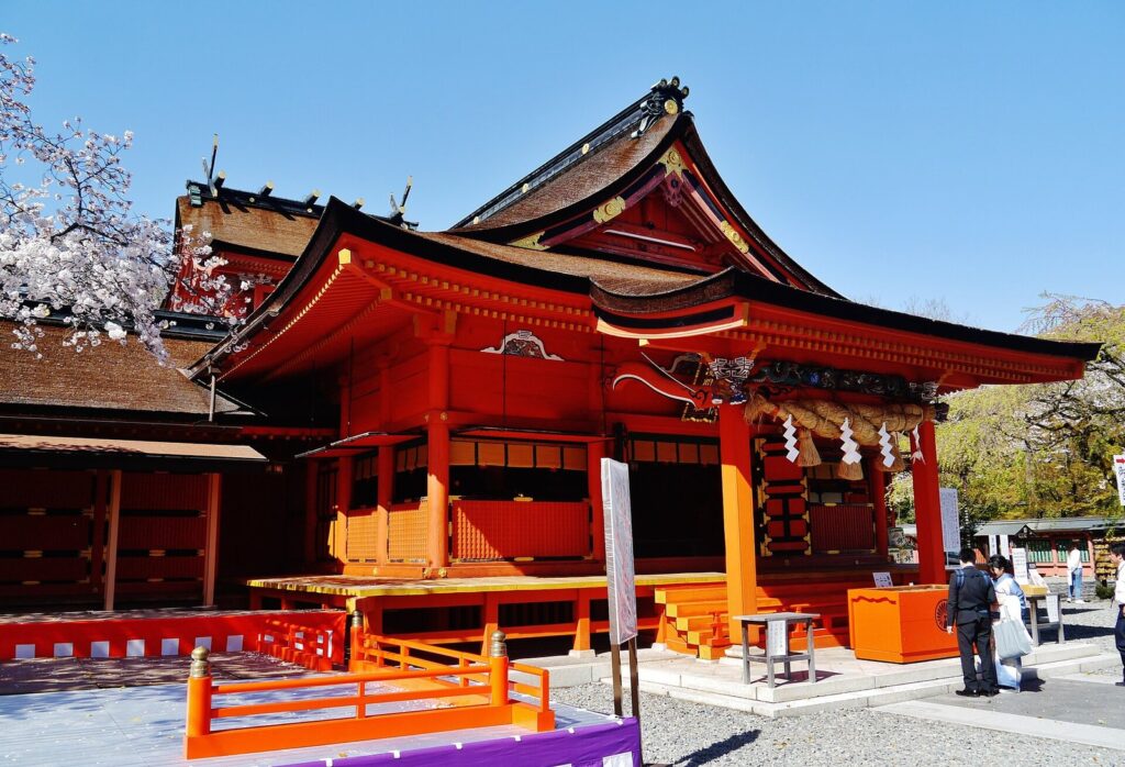 Mount Fuji in Japanese Culture and Religion: Why Japan Worships a Volcano Fujinomiya Fujisan Hongu Sengen-taisha Hauptschrein 04
