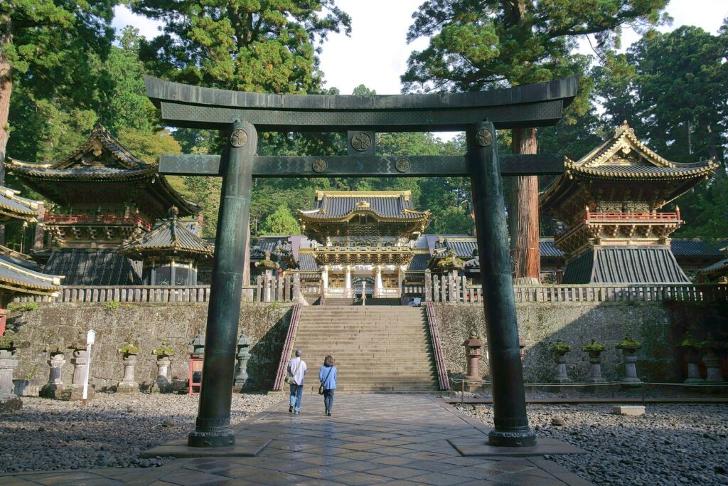 Excursión de un día a Nikko desde Tokio: Toshogu, las cataratas Kegon y cómo planificarla (2026) Nikko toshogu shrine