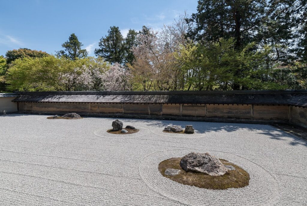 Kare-sansui zen garden, Ryōan-ji, Kyoto 20190416 1