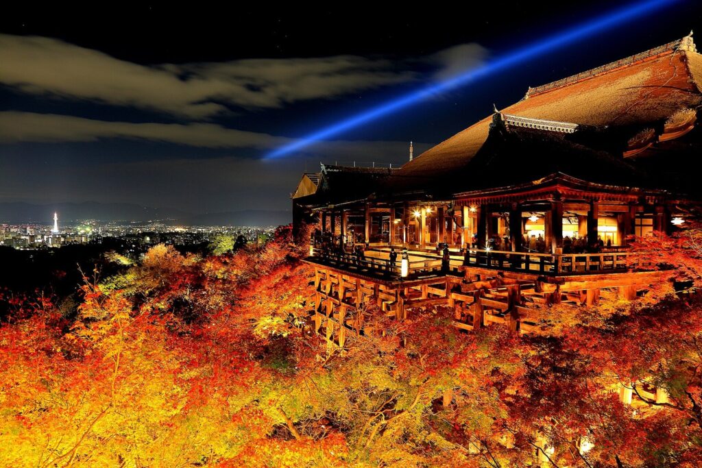 Best Autumn Leaves Illuminations in Japan: Where to See Koyo at Night (2026) Kiyoumizudera2