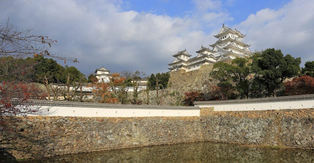 Japanese Castles: Why They Look Like That Himeji Castle, November 2016 -02