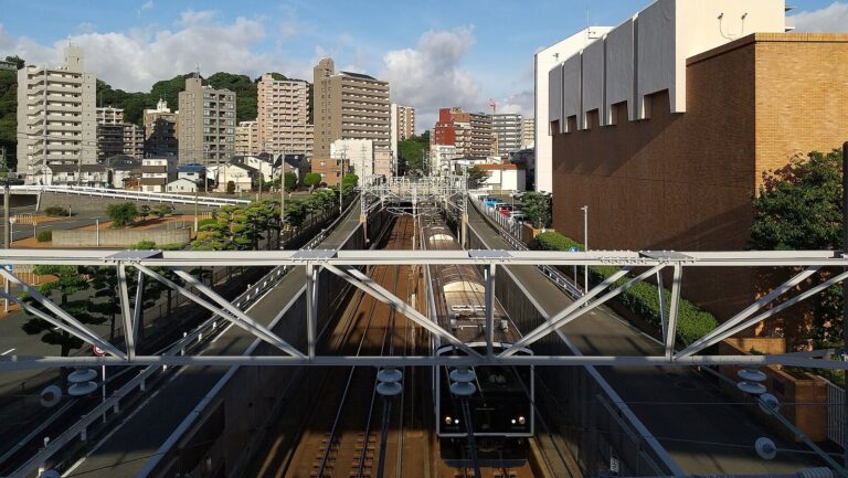 Fukuoka City Subway Airport Line and both sides from Meinohama Pedestrian Bridge 20230814